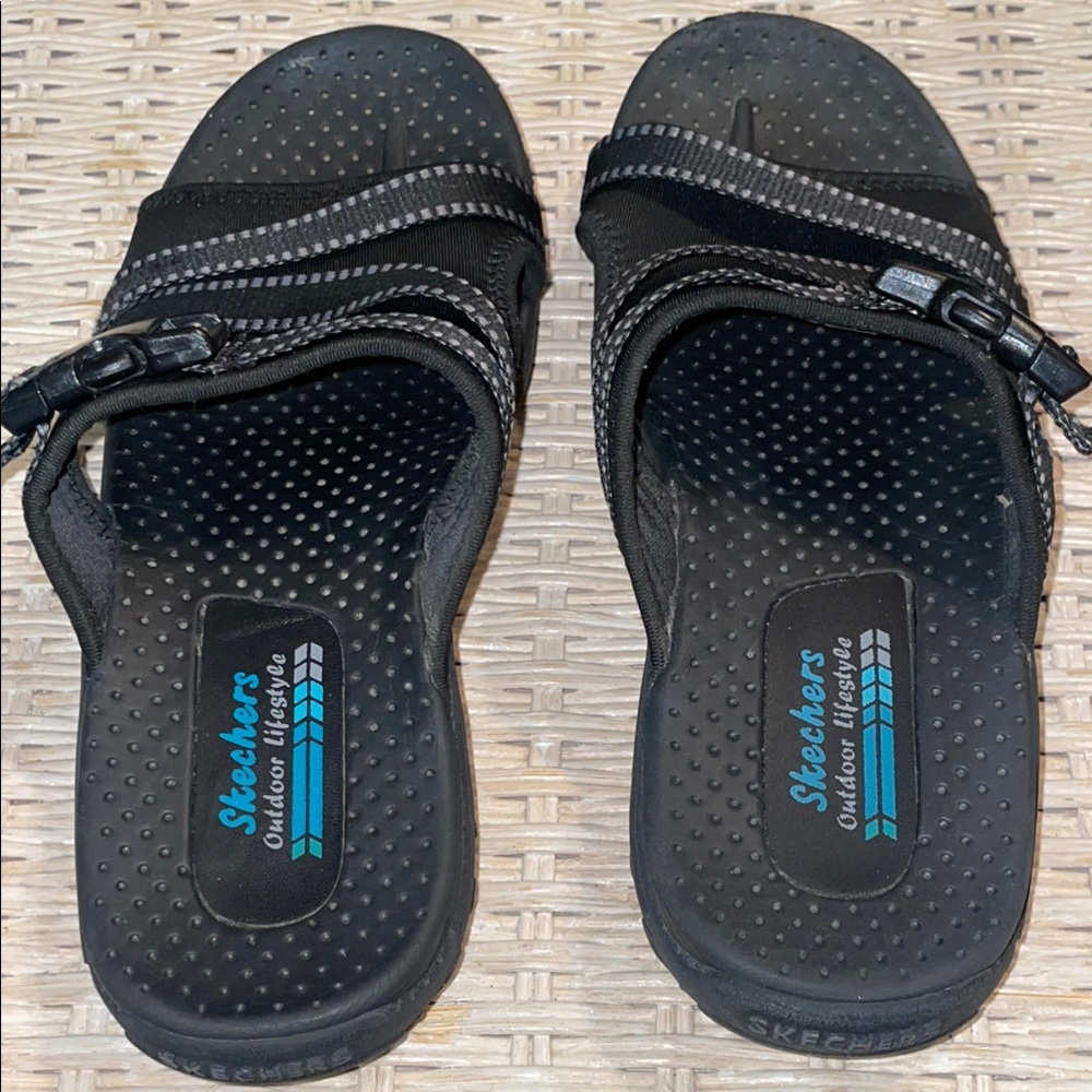 Skechers Wo's 7 Reggae Perfect Planning Slip On Buckle Black Outdoor Sandals